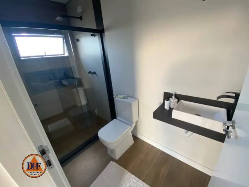 Foto 4 de Casa com 4 quartos à venda, 275m2 em Jardim Marlene Miranda, Taubate - SP