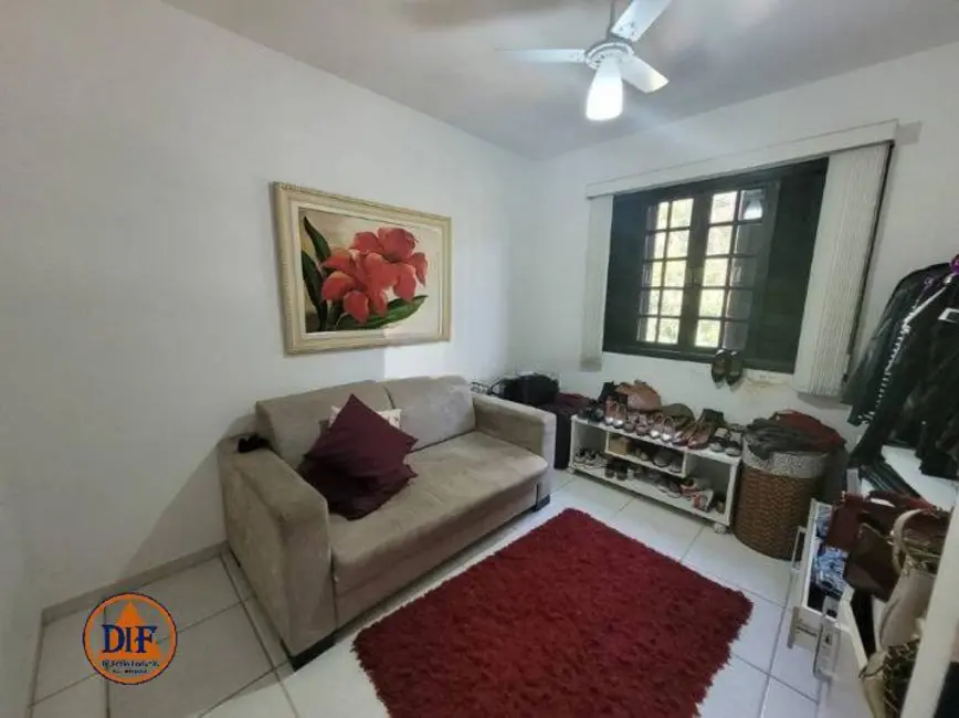 Foto 2 de Casa com 3 quartos à venda, 350m2 em Residencial São Charbel, Taubate - SP