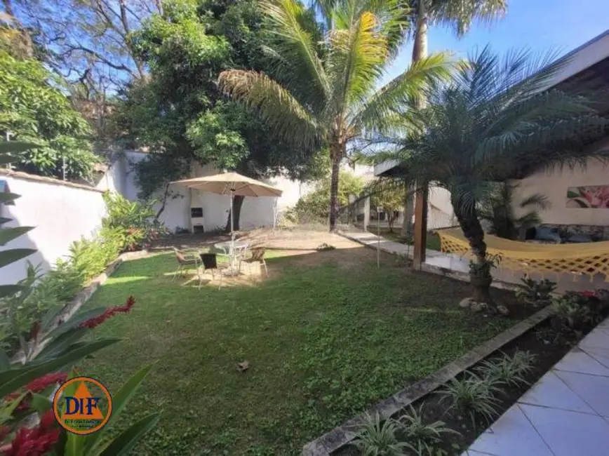 Foto 5 de Casa com 3 quartos à venda, 350m2 em Residencial São Charbel, Taubate - SP