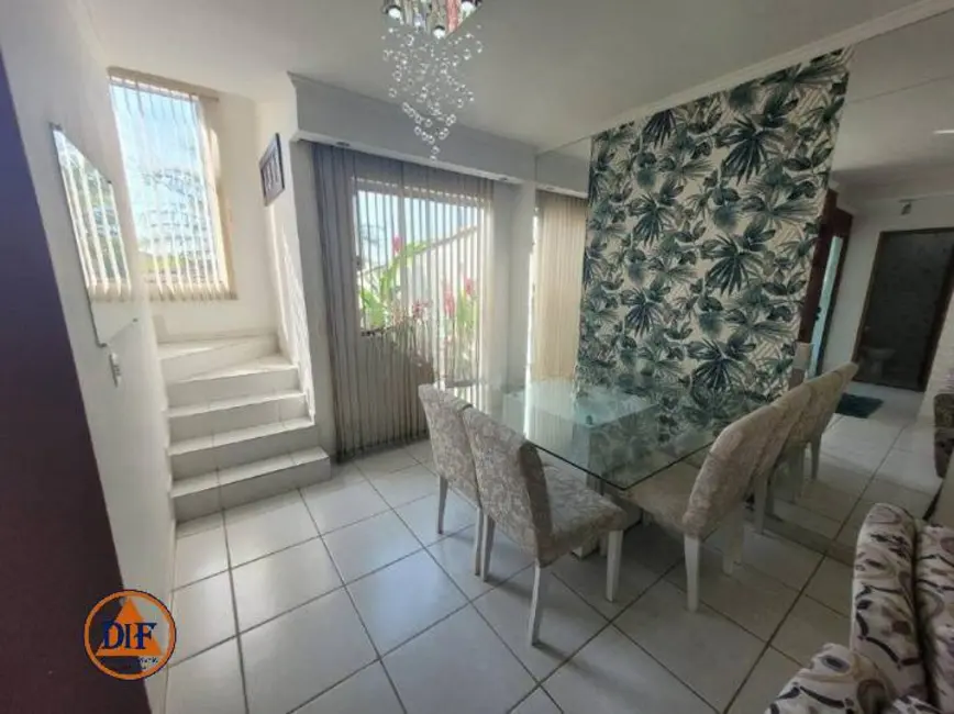 Foto 1 de Casa com 3 quartos à venda, 350m2 em Residencial São Charbel, Taubate - SP