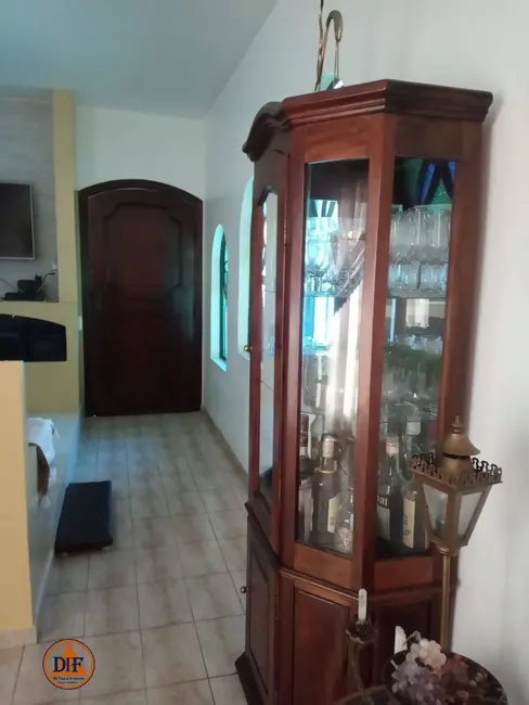 Foto 3 de Casa com 3 quartos à venda, 195m2 em Jardim Independência, Taubate - SP