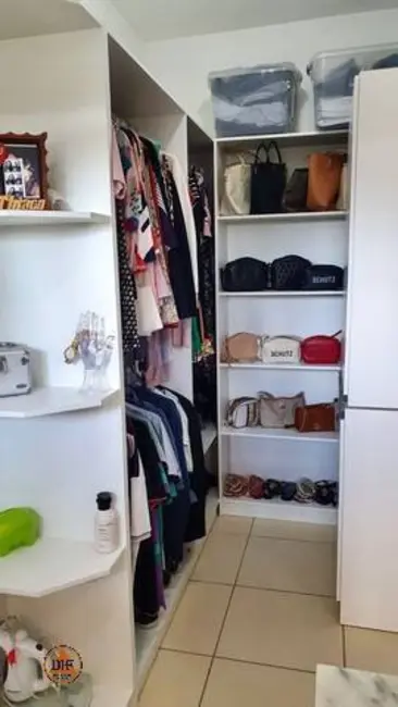 Foto 2 de Casa com 3 quartos à venda, 170m2 em Jardim Continental II, Taubate - SP