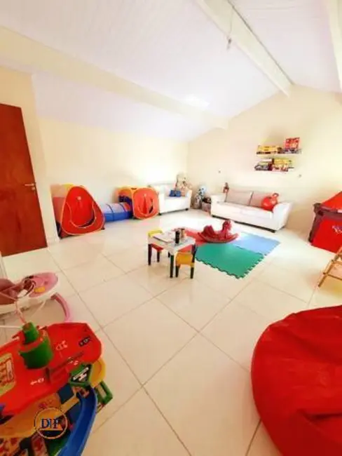 Foto 3 de Casa com 3 quartos à venda, 170m2 em Jardim Continental II, Taubate - SP