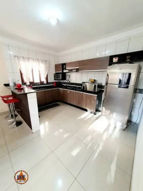 Foto 5 de Casa com 3 quartos à venda, 170m2 em Jardim Continental II, Taubate - SP