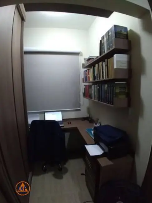 Foto 3 de Casa de Condomínio com 2 quartos à venda, 80m2 em Parque São Luís, Taubate - SP