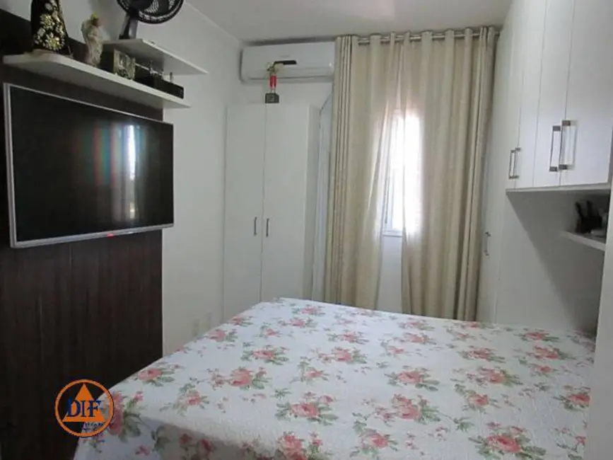 Foto 2 de Apartamento com 2 quartos à venda, 68m2 em Vila São José, Taubate - SP