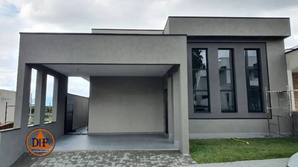 Foto 1 de Casa de Condomínio com 3 quartos à venda, 175m2 em Tremembe - SP