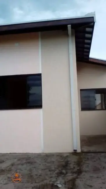 Foto 3 de Casa com 2 quartos à venda, 70m2 em Jardim do Lago I, Taubate - SP