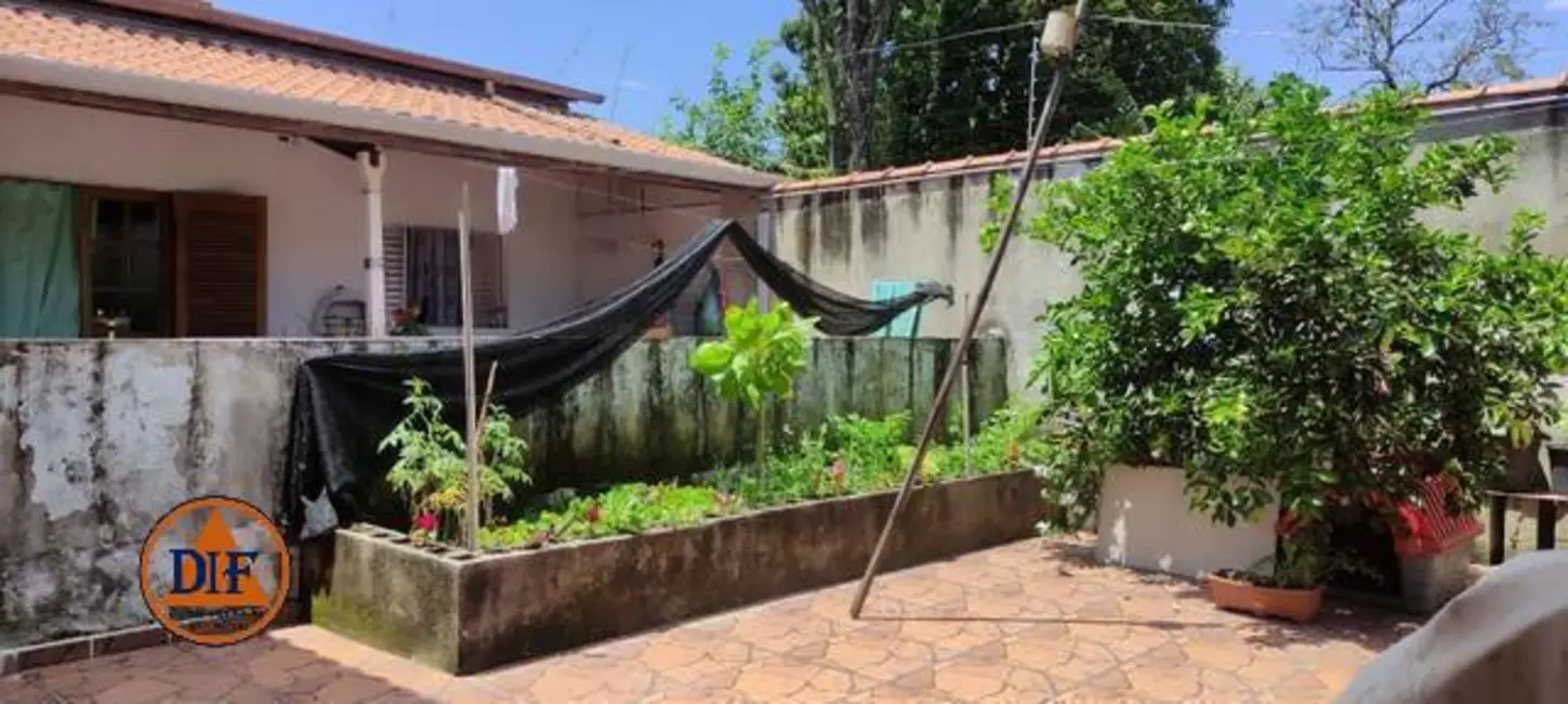 Foto 1 de Casa com 3 quartos à venda, 170m2 em Vila São José, Taubate - SP