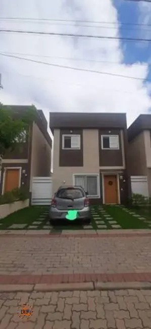 Foto 1 de Casa de Condomínio com 3 quartos à venda, 126m2 em Piracangaguá II, Taubate - SP