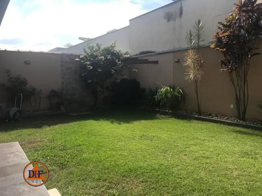 Casa com 4 quartos à venda, 190m2 em Tremembe - SP - imagem 8 Foto 8 de Casa com 4 quartos à venda, 190m2 em Tremembe - SP