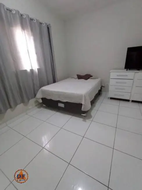 Foto 3 de Casa com 2 quartos à venda, 80m2 em Taubate - SP