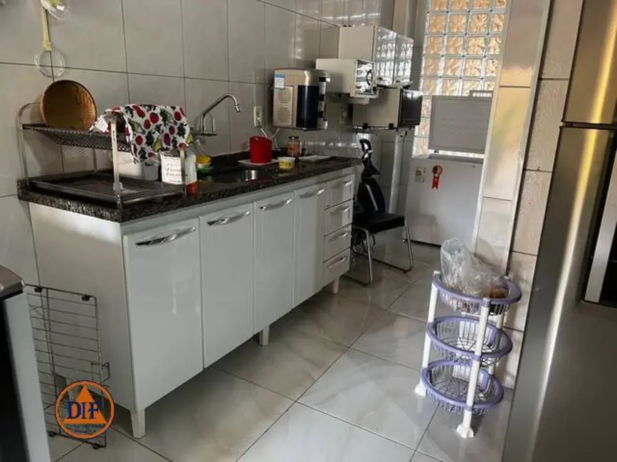 Foto 4 de Casa com 3 quartos à venda, 80m2 em Parque Paduan, Taubate - SP