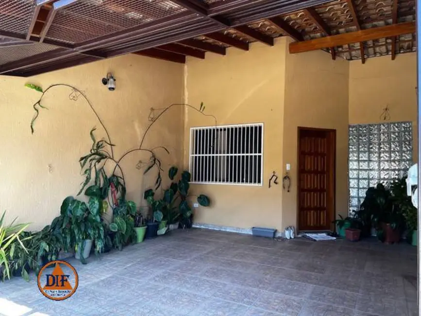 Foto 1 de Casa com 3 quartos à venda, 80m2 em Parque Paduan, Taubate - SP