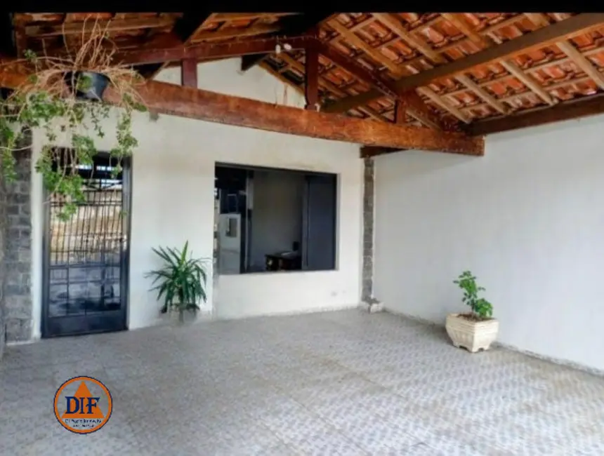 Foto 1 de Casa com 2 quartos à venda, 150m2 em Vila Paulista, Taubate - SP