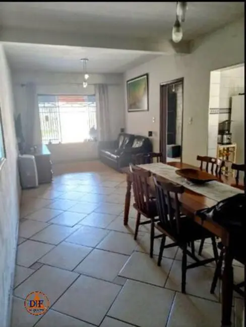 Foto 4 de Casa com 2 quartos à venda, 150m2 em Vila Paulista, Taubate - SP