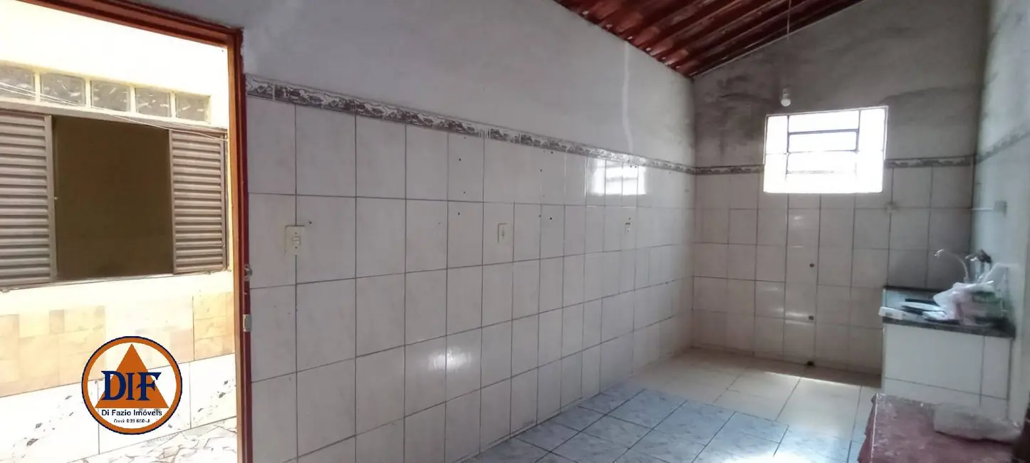 Foto 8 de Casa com 5 quartos à venda, 330m2 em Estiva, Taubate - SP