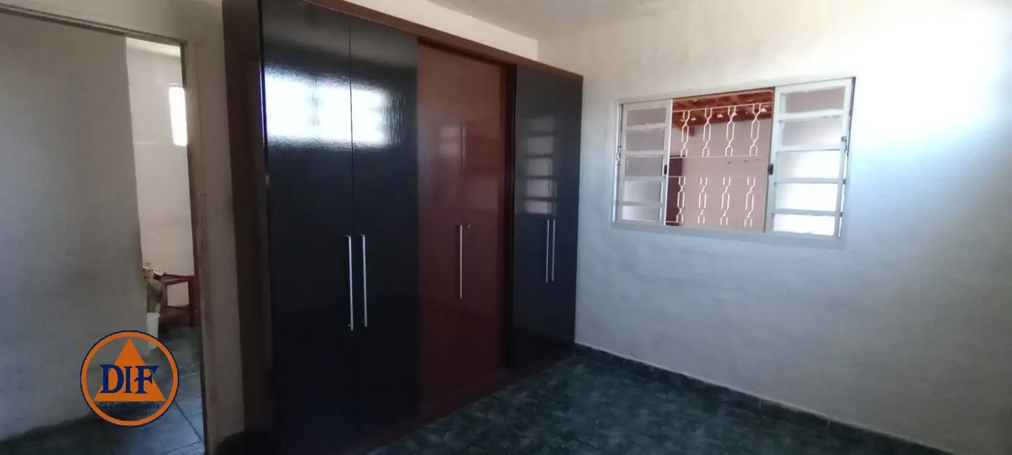 Foto 5 de Casa com 5 quartos à venda, 330m2 em Estiva, Taubate - SP