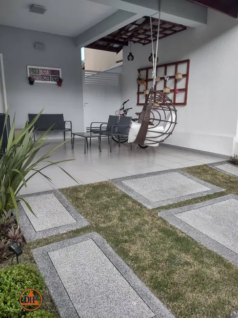 Foto 4 de Casa com 3 quartos à venda, 108m2 em Taubate - SP