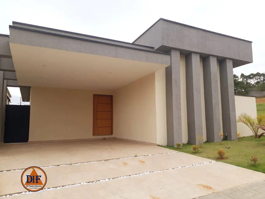 Foto 1 de Casa de Condomínio com 3 quartos à venda, 160m2 em Morada dos Nobres, Taubate - SP