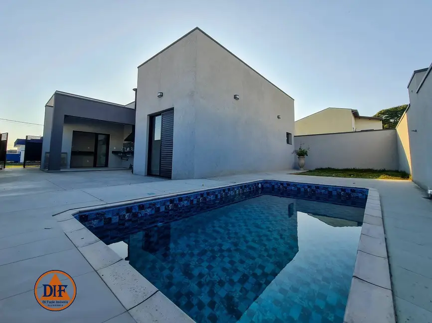 Foto 3 de Casa de Condomínio com 3 quartos à venda, 134m2 em Parque São Luís, Taubate - SP