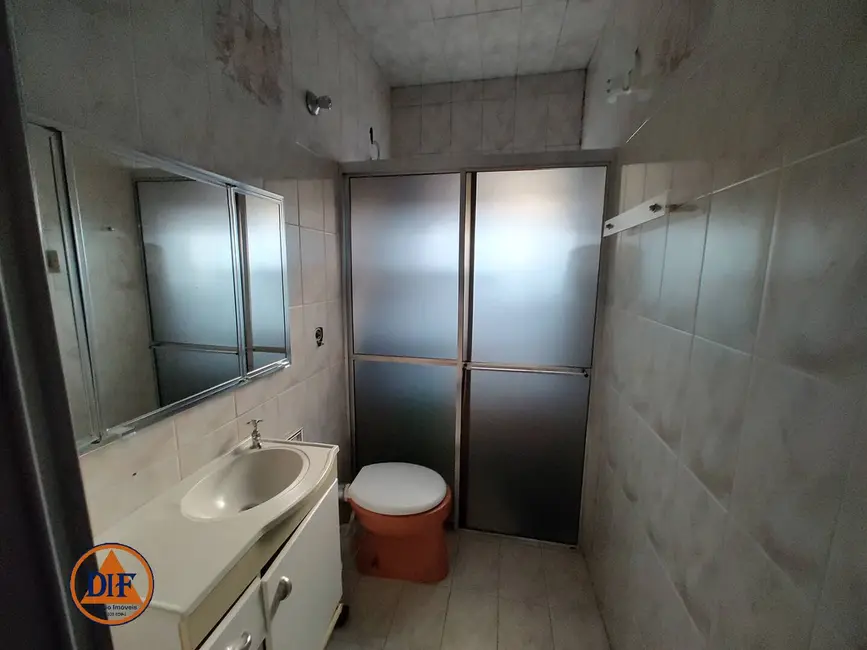 Foto 9 de Casa com 3 quartos à venda, 250m2 em Estiva, Taubate - SP