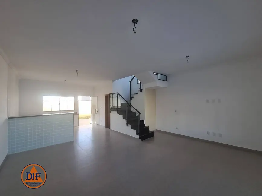 Foto 8 de Casa com 3 quartos à venda, 177m2 em Granjas Santa Terezinha, Taubate - SP