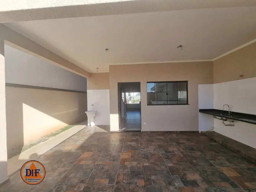 Foto 4 de Casa com 3 quartos à venda, 177m2 em Granjas Santa Terezinha, Taubate - SP