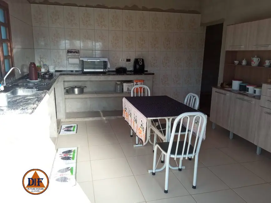 Foto 6 de Chácara com 3 quartos à venda, 170m2 em Vila Caetano, Taubate - SP