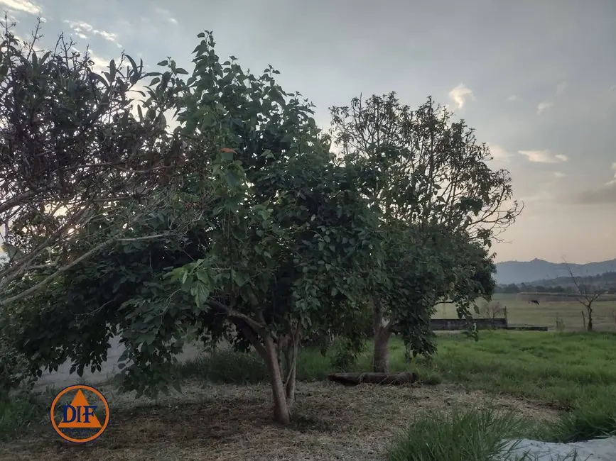 Foto 1 de Chácara com 3 quartos à venda, 170m2 em Vila Caetano, Taubate - SP