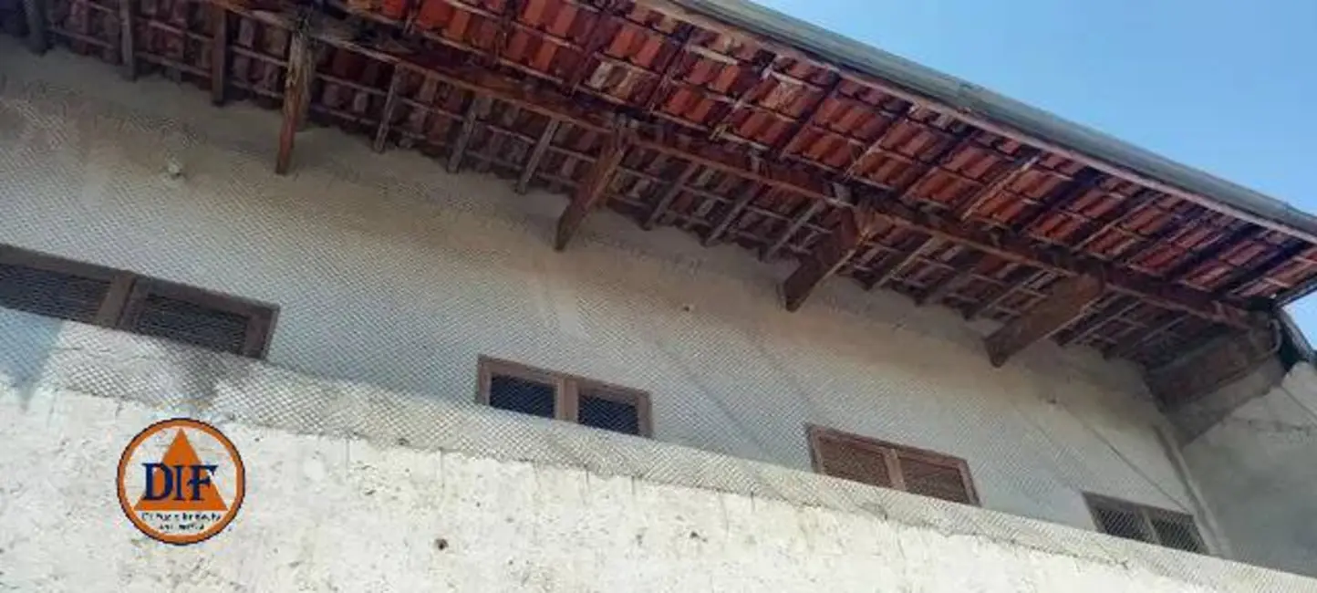 Foto 2 de Sobrado com 3 quartos à venda, 300m2 em Jardim Maria Augusta, Taubate - SP