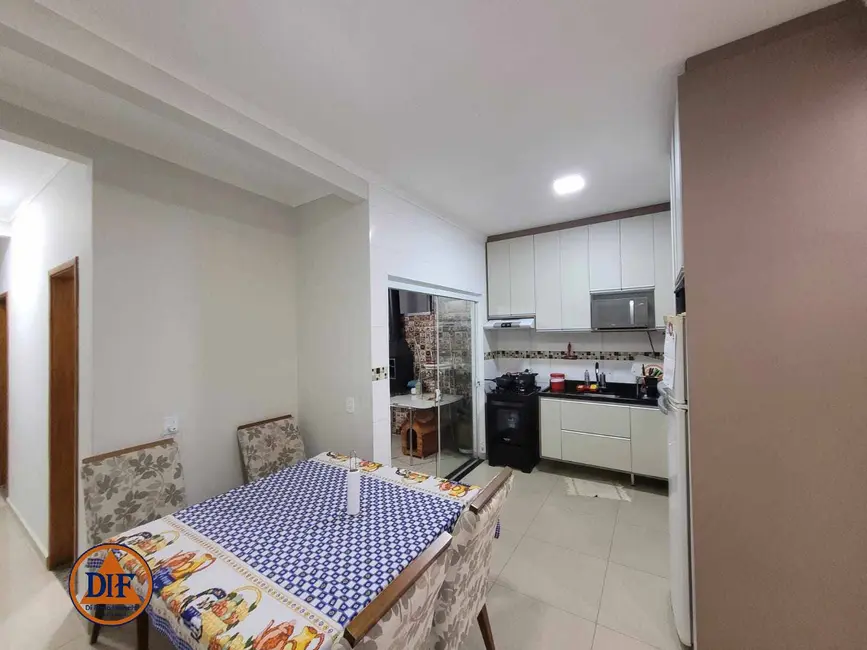 Casa de Condomínio com 2 quartos à venda, 75m2 em Taubate - SP - imagem 4 Foto 4 de Casa de Condomínio com 2 quartos à venda, 75m2 em Taubate - SP