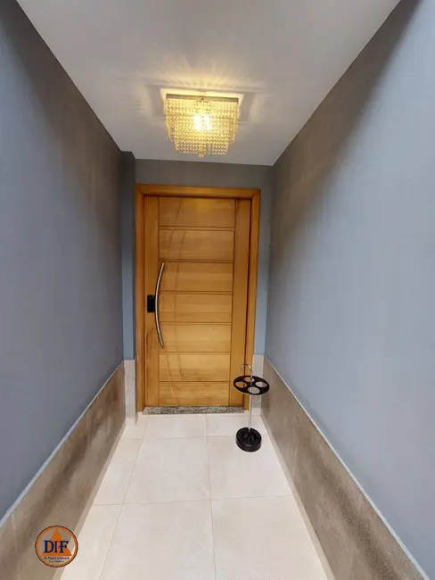 Foto 2 de Casa com 3 quartos à venda, 144m2 em Água Limpa, Volta Redonda - RJ