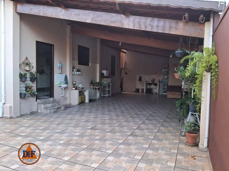 Foto 3 de Casa com 3 quartos à venda, 171m2 em Alto de São João, Taubate - SP