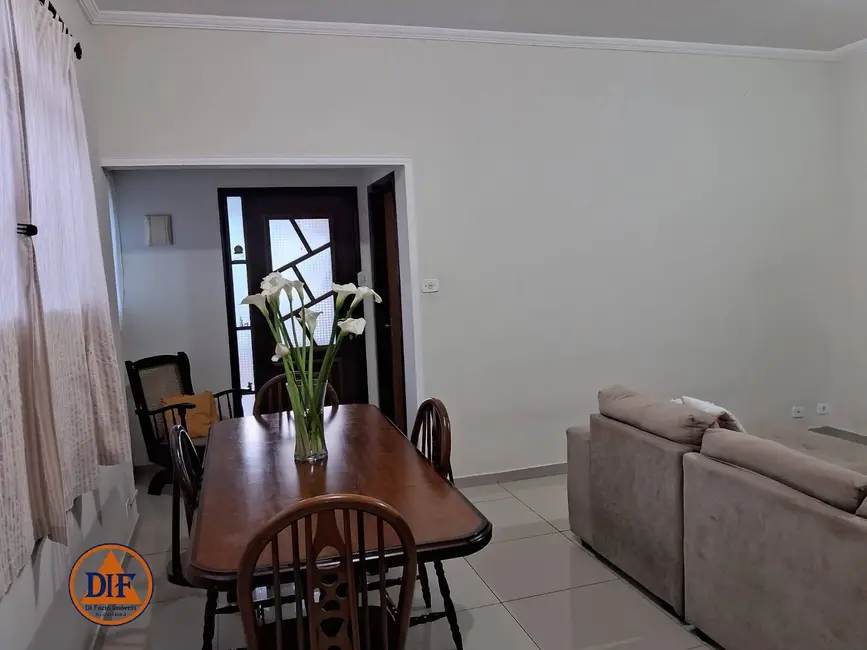 Foto 8 de Casa com 3 quartos à venda, 171m2 em Alto de São João, Taubate - SP