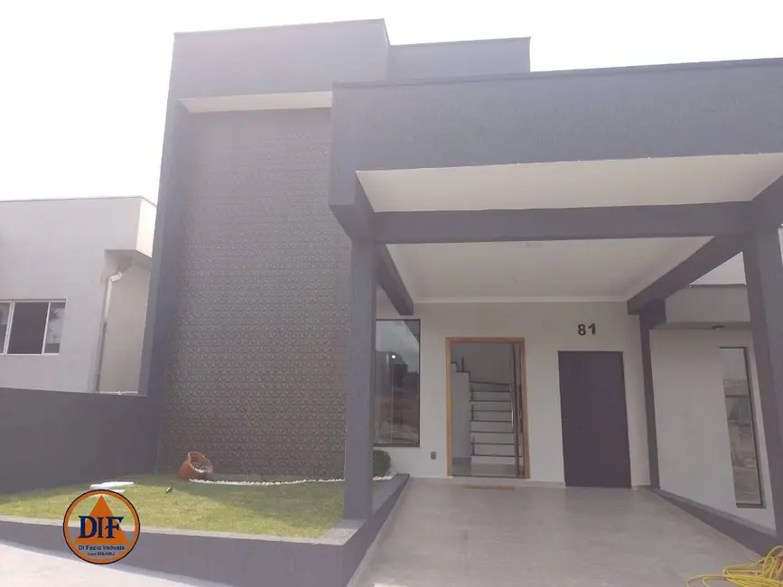 Foto 1 de Casa de Condomínio com 3 quartos à venda, 150m2 em Morada dos Nobres, Taubate - SP