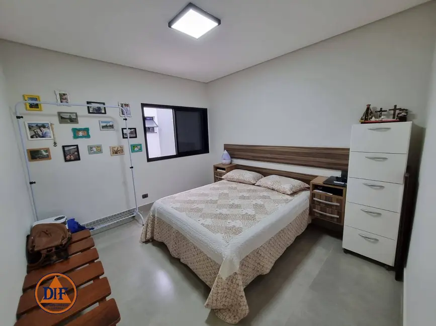 Foto 8 de Casa de Condomínio com 3 quartos à venda, 190m2 em Tremembe - SP