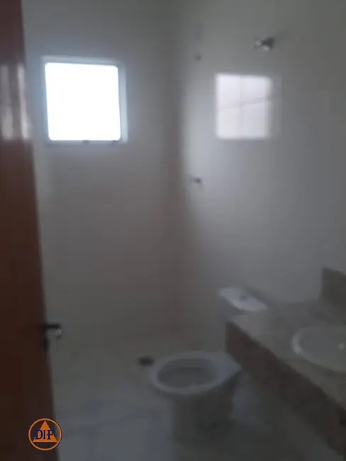 Foto 4 de Casa com 2 quartos à venda, 68m2 em Residencial Estoril, Taubate - SP