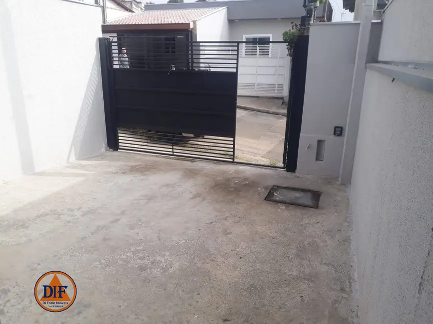 Foto 2 de Casa com 2 quartos à venda, 68m2 em Residencial Estoril, Taubate - SP