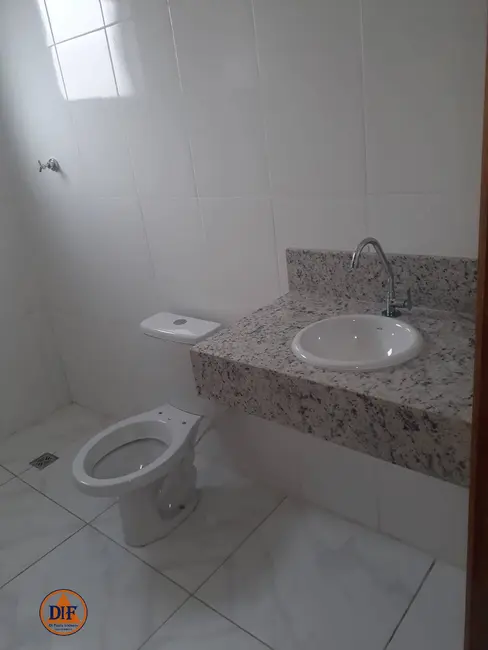 Foto 7 de Casa com 2 quartos à venda, 68m2 em Residencial Estoril, Taubate - SP