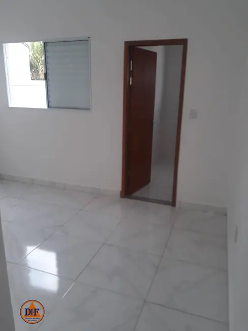 Foto 8 de Casa com 2 quartos à venda, 68m2 em Residencial Estoril, Taubate - SP