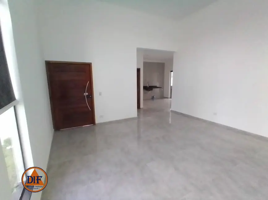 Casa com 3 quartos à venda, 165m2 em Tremembe - SP - imagem 5 Foto 5 de Casa com 3 quartos à venda, 165m2 em Tremembe - SP