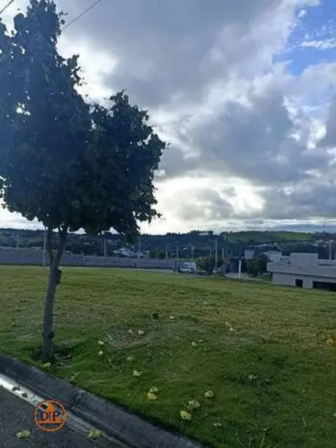 Foto 3 de Terreno / Lote à venda em Taubate - SP