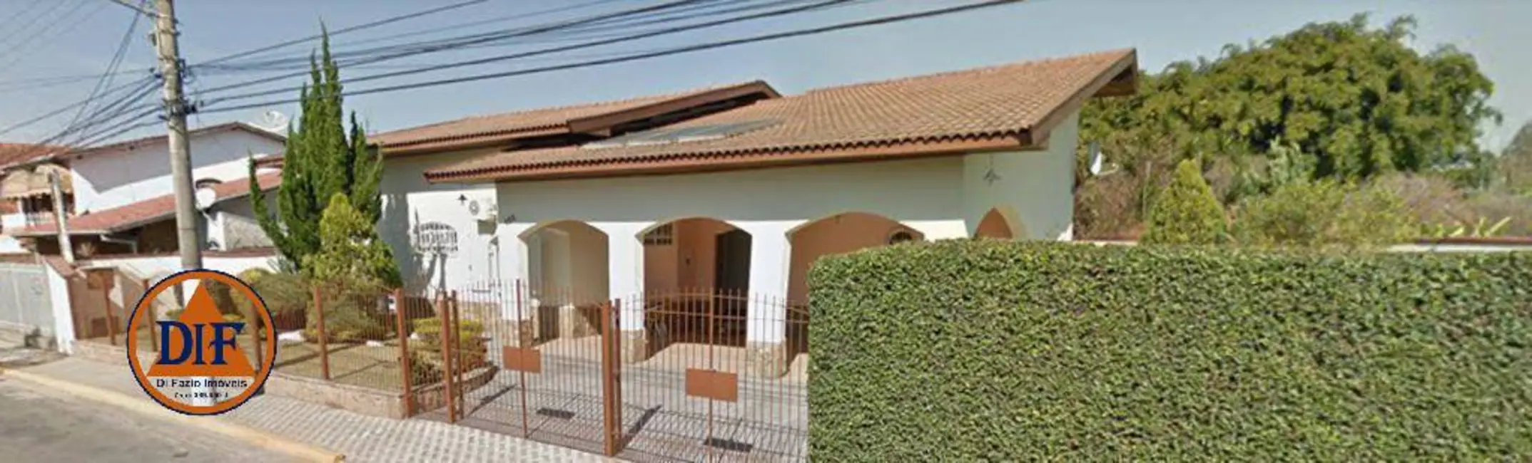 Foto 2 de Casa com 3 quartos à venda, 293m2 em Centro, Tremembe - SP