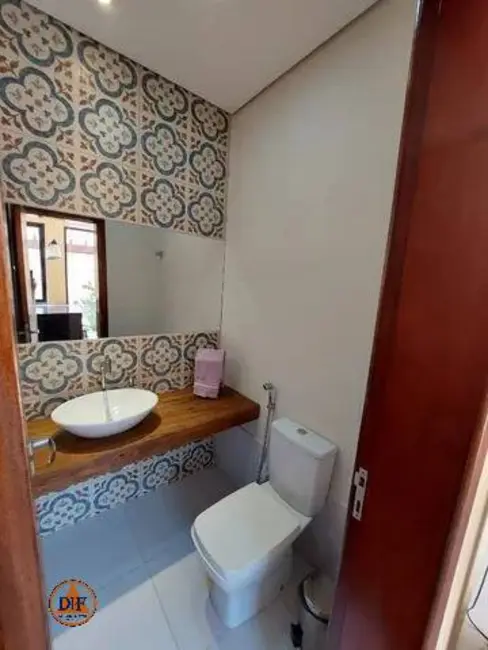 Foto 3 de Casa com 3 quartos à venda, 215m2 em Parque São Cristóvão, Taubate - SP