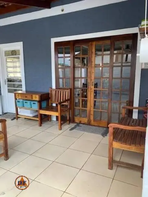 Foto 9 de Casa com 4 quartos à venda, 200m2 em Jardim Independência, Taubate - SP