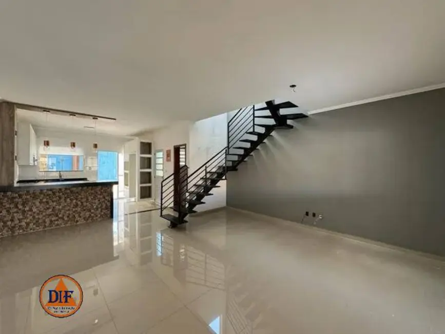 Foto 1 de Casa com 3 quartos à venda, 154m2 em Taubate - SP