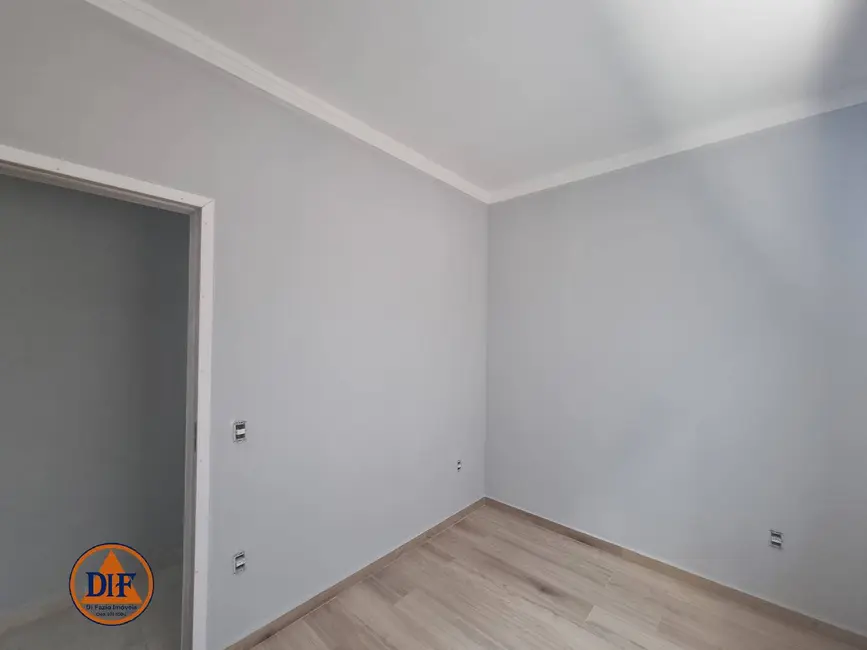 Foto 7 de Casa com 2 quartos à venda, 55m2 em Jardim Continental III, Taubate - SP