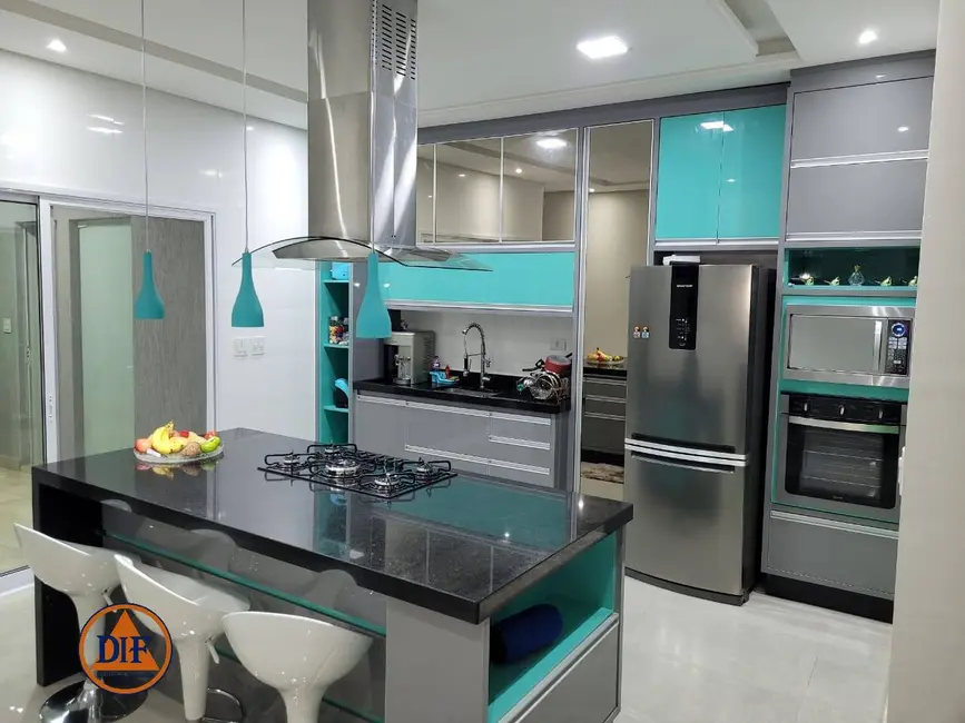 Foto 2 de Casa com 3 quartos à venda, 220m2 em Condomínio Residencial Tecoara, Taubate - SP