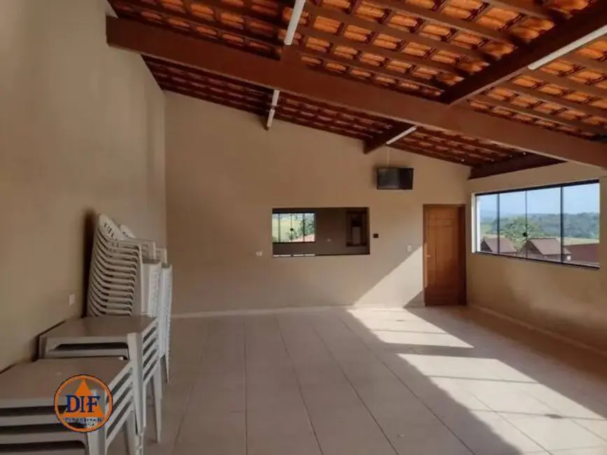 Foto 8 de Chácara com 4 quartos à venda, 460m2 em Loteamento Chácaras Ingrid, Taubate - SP